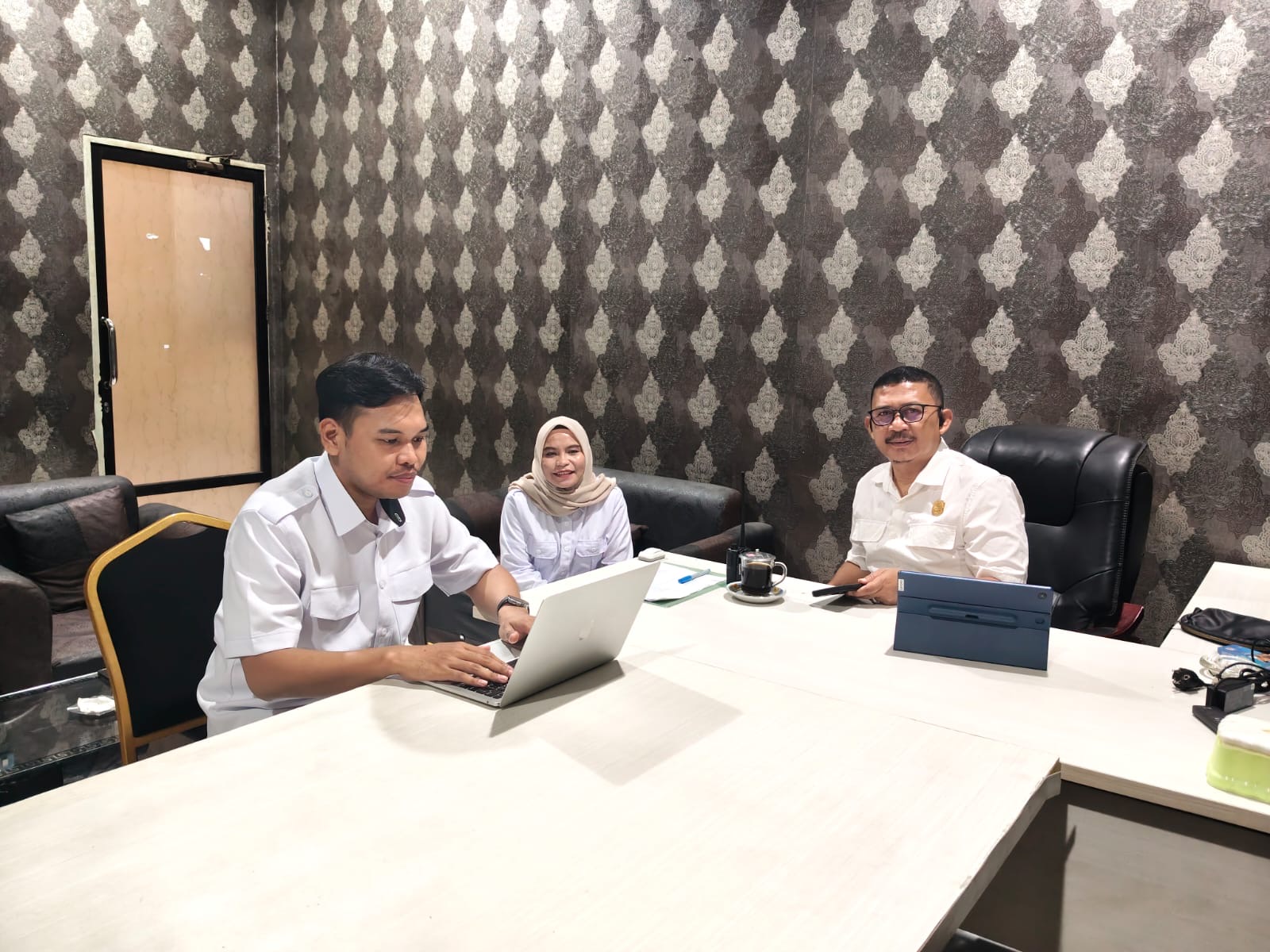 UKPBJ Kota Palu melakukan pendampingan pembuatan akun Clearing House bagi PPK dan PP